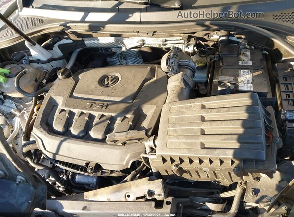 3VV2B7AX3JM052696 2018 VOLKSWAGEN TIGUAN White Հետևի տեսք