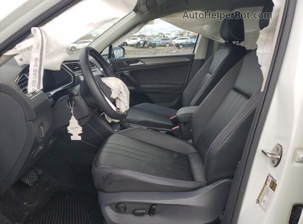 3VV2B7AX5RM071102 2024 VOLKSWAGEN TIGUAN White Սալոնի դիմացի տեսք