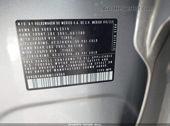 3VV2B7AX6NM119359 2022 VOLKSWAGEN TIGUAN Gray Շարժիչի բաժամունքի տեսք