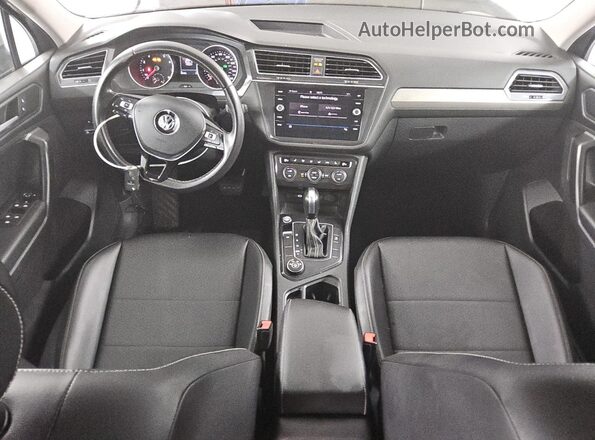 3VV2B7AX8MM126909 2021 VOLKSWAGEN TIGUAN Silver 