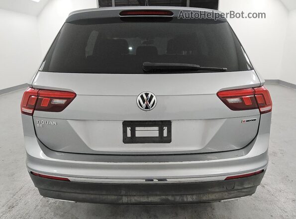 3VV2B7AX8MM126909 2021 VOLKSWAGEN TIGUAN Silver 
