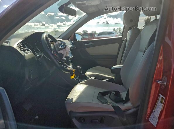 3VV3B7AX3JM191375 2018 VOLKSWAGEN TIGUAN Red 