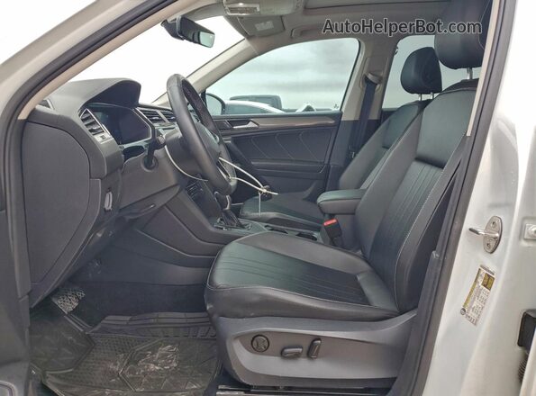 3VV3B7AX6NM084987 2022 VOLKSWAGEN TIGUAN Белый Вид салона спереди
