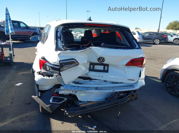 3VV4X7B22RM035901 2024 VOLKSWAGEN TAOS White Widok z przodu
