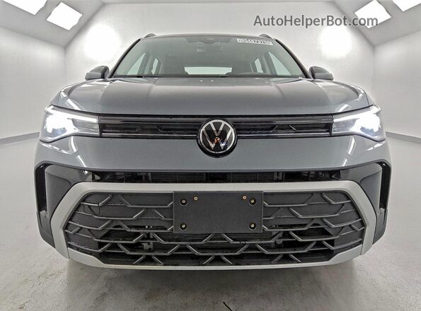 3VV5C7B28TM010718 2026 VOLKSWAGEN TAOS Gray Դիմացի տեսք