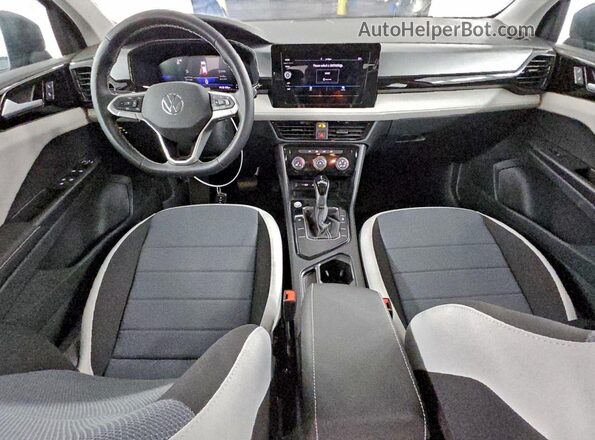 3VV5C7B28TM010718 2026 VOLKSWAGEN TAOS Gray Առջևի վահանակի տեսք