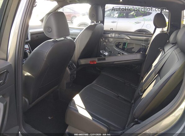 3VV8B7AX4PM091493 2023 VOLKSWAGEN TIGUAN Gray VIN կոդի պիտակի տեսք