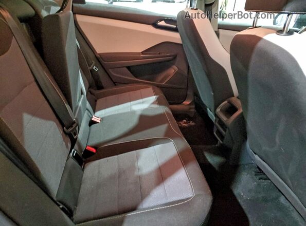 3VV8C7B2XSM047166 2025 VOLKSWAGEN TAOS Silver Rear interior view