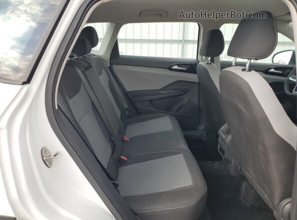 3VV8X7B29RM053300 2024 VOLKSWAGEN TAOS Белый Вид задней части салона
