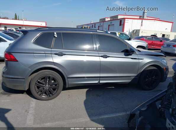 3VVCB7AX3NM023242 2022 VOLKSWAGEN TIGUAN Gray Vista interior trasera