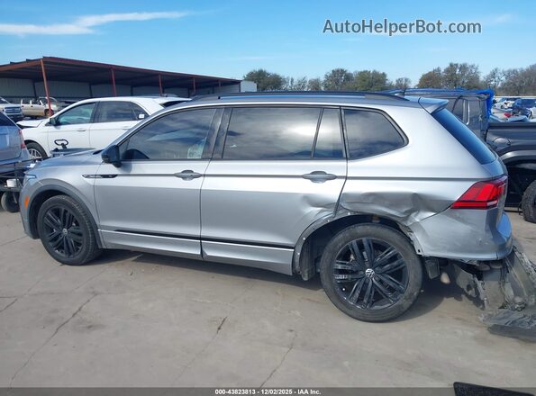 3VVCB7AX8NM021986 2022 VOLKSWAGEN TIGUAN Серебряный Панорамный вид салона 360°