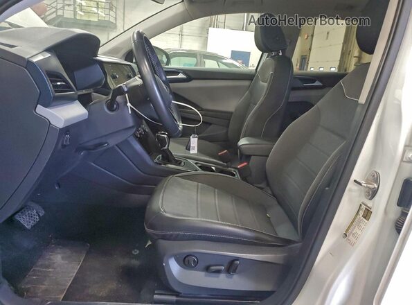 3VVEX7B20PM305726 2023 VOLKSWAGEN TAOS White წინა სალონის ხედი