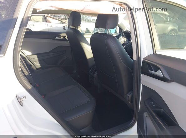 3VVLX7B2XNM023890 2022 VOLKSWAGEN TAOS White Widok naklejki z numerem VIN