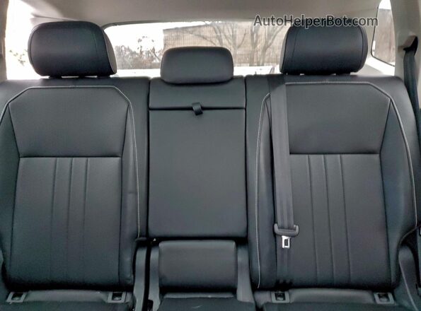 3VVMB7AX0PM084426 2023 VOLKSWAGEN TIGUAN White Rear seats view