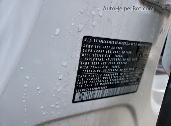 3VVMB7AX9PM025665 2023 VOLKSWAGEN TIGUAN White Widok wnętrza 360 stopni