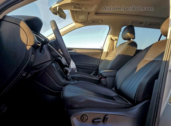 3VVNB7AX6PM014952 2023 VOLKSWAGEN TIGUAN Silver Vista interior delantera