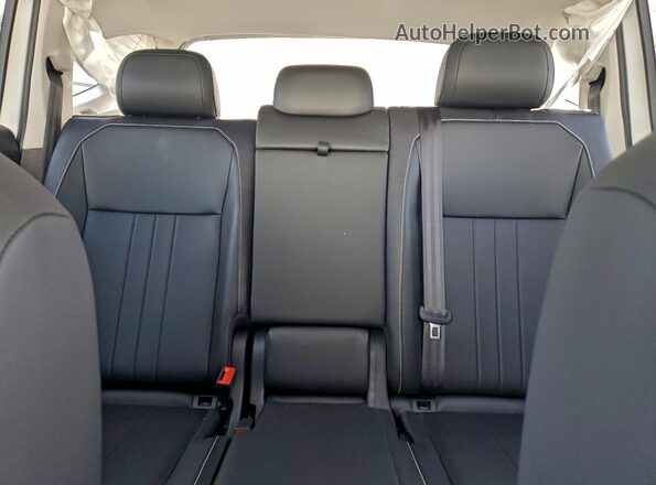 3VVNB7AX7RM112908 2024 VOLKSWAGEN TIGUAN White Vista de los asientos traseros