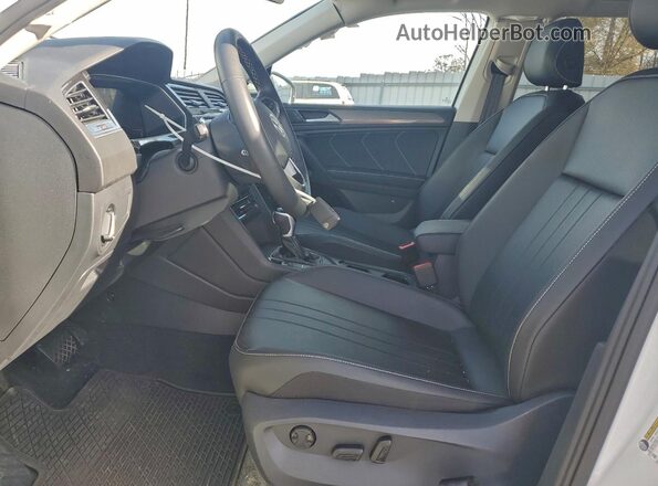 3VVNB7AX7RM112908 2024 VOLKSWAGEN TIGUAN White Vista interior delantera