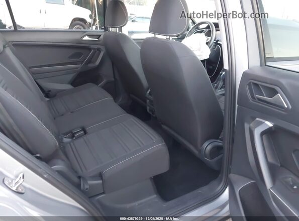 3VVRB7AX5RM106302 2024 VOLKSWAGEN TIGUAN Silver Vista de la etiqueta del VIN