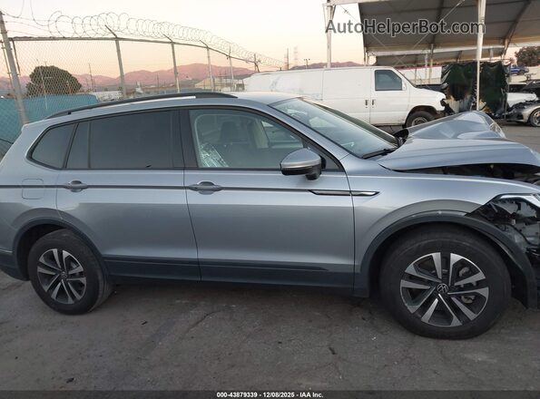 3VVRB7AX5RM106302 2024 VOLKSWAGEN TIGUAN Silver Vista interior de 360 grados
