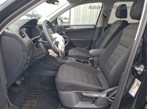 3VVRB7AX8PM131627 2023 VOLKSWAGEN TIGUAN Black Vista interior delantera