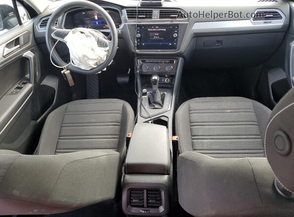 3VVRB7AX8RM226546 2024 VOLKSWAGEN TIGUAN Black Вид панелі приладів