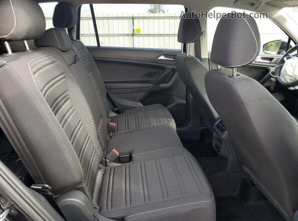 3VVRB7AX8RM226546 2024 VOLKSWAGEN TIGUAN Black Вид задньої частини салону