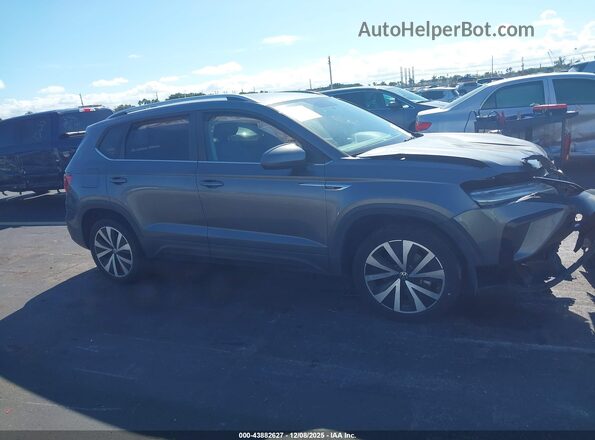 3VVRX7B23NM007671 2022 VOLKSWAGEN TAOS Gray Вид задньої частини салону