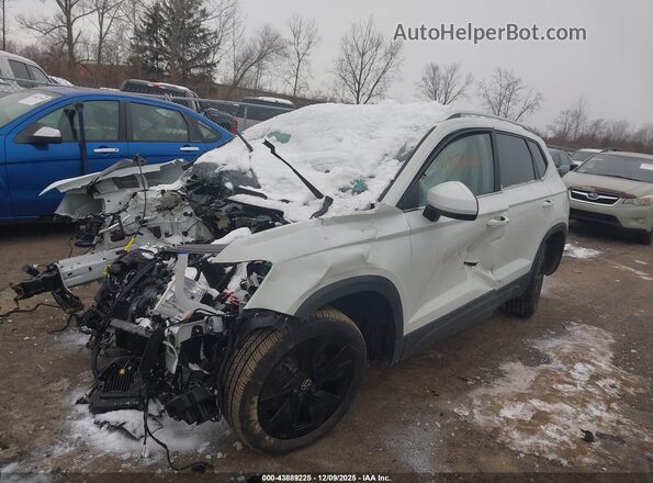 3VVSC7B28SM077756 2025 VOLKSWAGEN TAOS White წინა მარცხენა ხედი სამი მეოთხედიდან