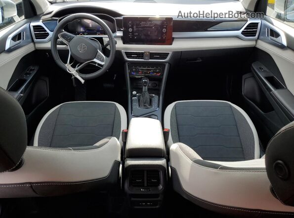 3VVSC7B28TM009152 2026 VOLKSWAGEN TAOS Серый Вид панели приборов
