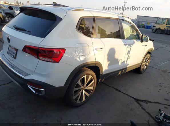 3VVSX7B25RM079155 2024 VOLKSWAGEN TAOS White Trasero derecho