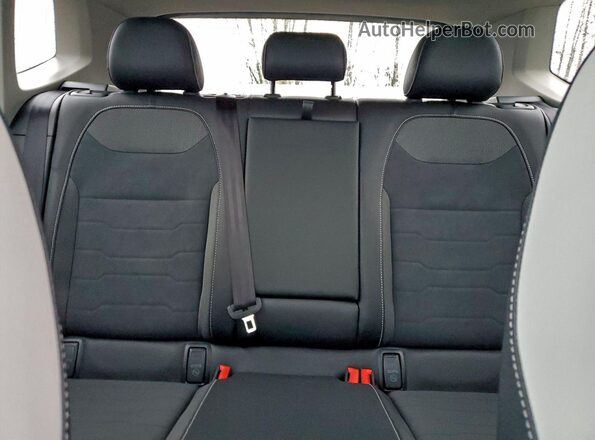 3VVUC7B29TM002641 2026 VOLKSWAGEN TAOS Black Vista de los asientos traseros