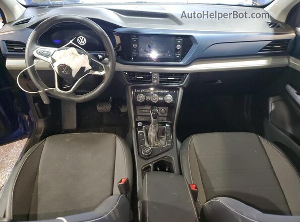 3VVUX7B29RM017637 2024 VOLKSWAGEN TAOS Blue Vista del salpicadero