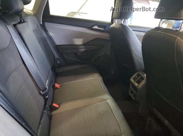 3VVUX7B29RM017637 2024 VOLKSWAGEN TAOS Blue Vista interior trasera
