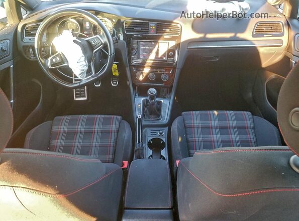 3VW547AU1JM294167 2018 VOLKSWAGEN GTI Белый 
