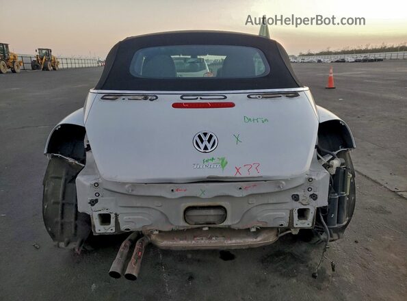 3VW5DAAT1JM517358 2018 VOLKSWAGEN BEETLE White 
