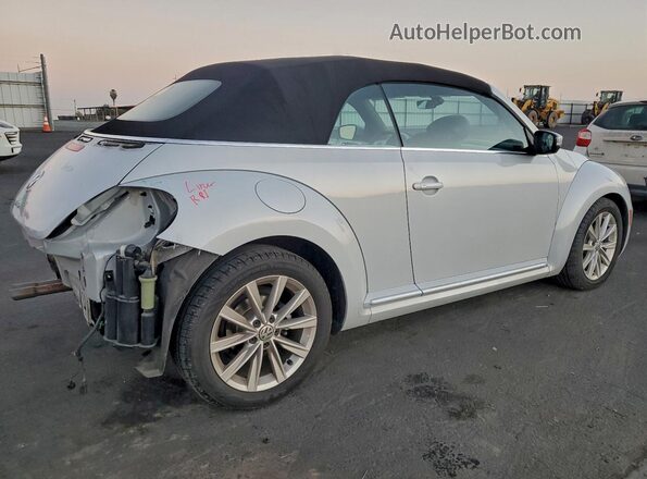 3VW5DAAT1JM517358 2018 VOLKSWAGEN BEETLE White 