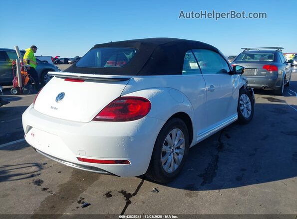 3VW5DAAT3JM516437 2018 VOLKSWAGEN BEETLE White Trasero derecho