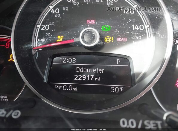 3VW5DAAT3JM516437 2018 VOLKSWAGEN BEETLE White 