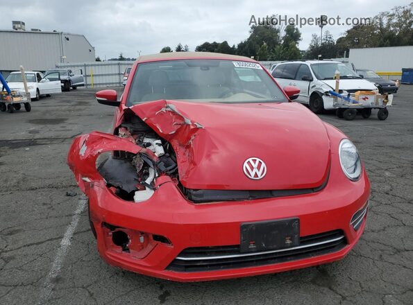 3VW5DAAT4KM502032 2019 VOLKSWAGEN BEETLE Red Widok z przodu