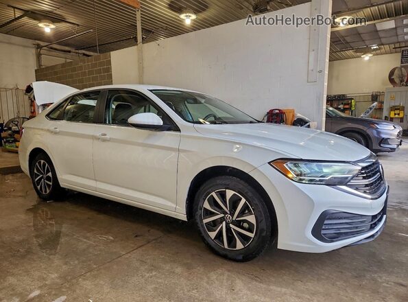 3VW5M7BU5RM018388 2024 VOLKSWAGEN JETTA White Delantero derecho
