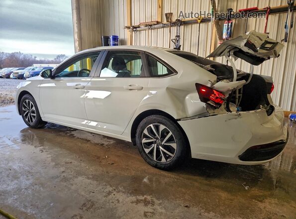 3VW5M7BU5RM018388 2024 VOLKSWAGEN JETTA White Trasero izquierdo