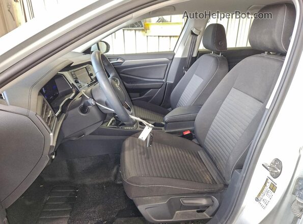 3VW5M7BU5RM018388 2024 VOLKSWAGEN JETTA White Vista interior delantera