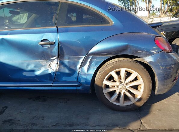 3VWF17AT6HM628076 2017 VOLKSWAGEN BEETLE Dark Blue Вид спереди