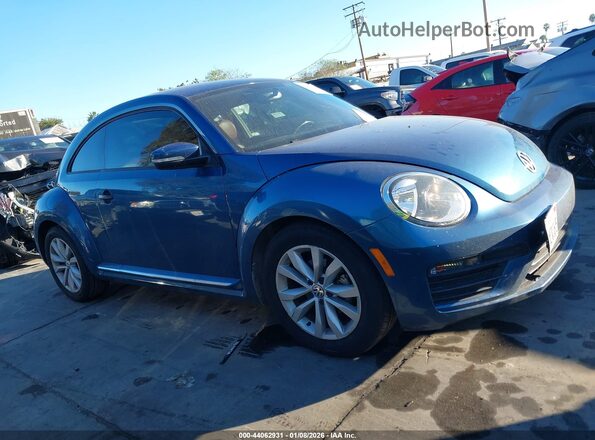 3VWF17AT6HM628076 2017 VOLKSWAGEN BEETLE Dark Blue Вид задней части салона