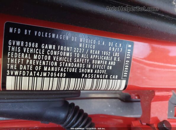 3VWFD7AT4JM705489 2018 VOLKSWAGEN BEETLE Orange 