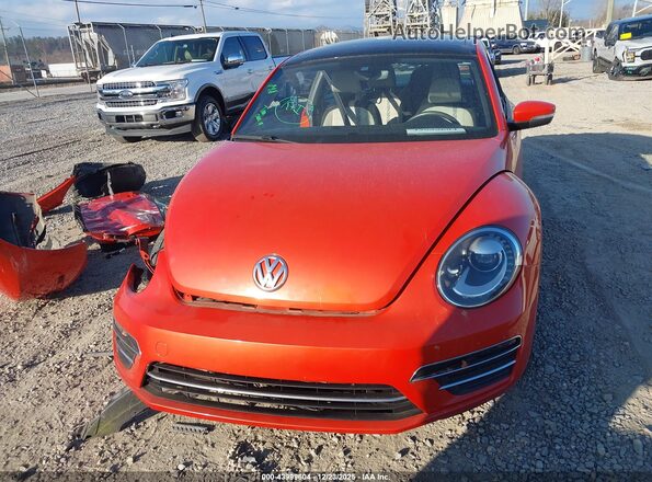 3VWFD7AT4JM705489 2018 VOLKSWAGEN BEETLE Orange 