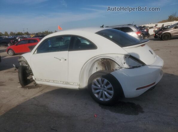 3VWFD7AT5KM707074 2019 VOLKSWAGEN BEETLE White 