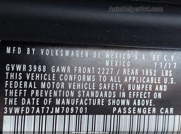 3VWFD7AT7JM709701 2018 VOLKSWAGEN BEETLE Blue Widok komory silnika