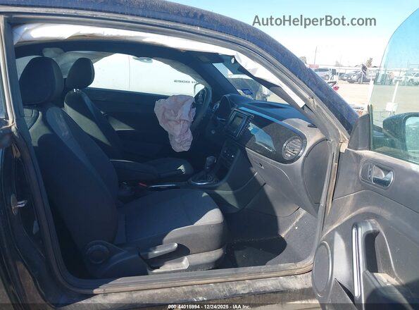 3VWFD7AT9KM712763 2019 VOLKSWAGEN BEETLE Black 